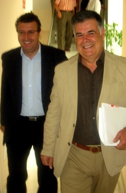 El Secretario General Del PSOE De Sevilla, José Antonio Viera, En Primer Plano