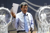 Loterías ve en la suspensión de su salida a Bolsa una señal de "fortaleza" de España