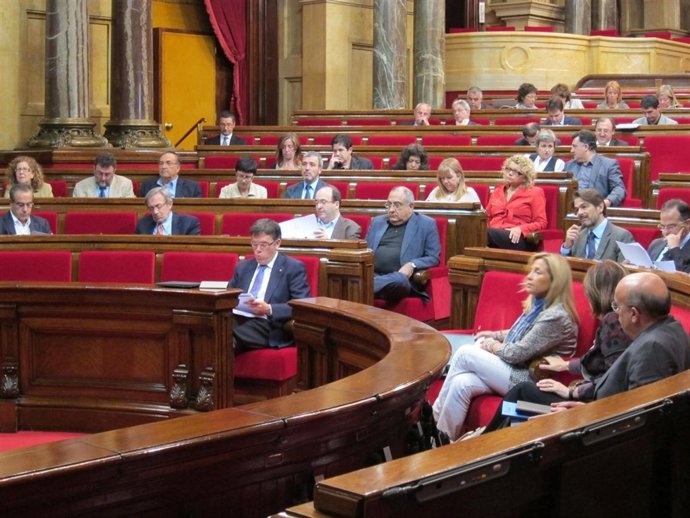 Pleno Del Parlament