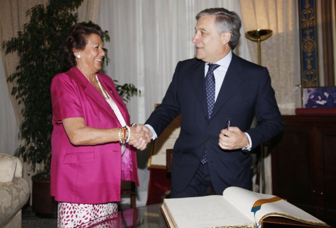 Rita Barberá Recibe A Antonio Tajani