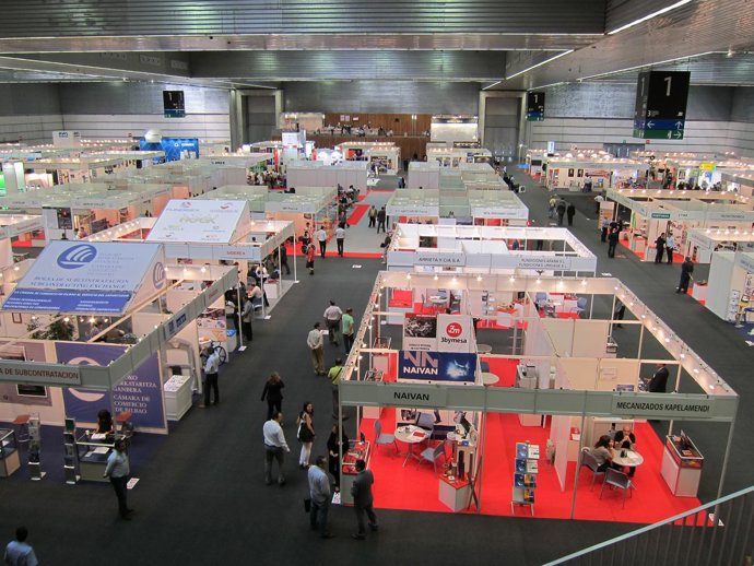 Stands De La Cumbre Industrial Y Tecnológica