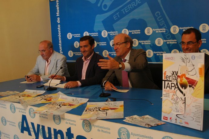 El Alcalde De Huelva, Pedro Rodríguez, Presenta La XV Feria De La Tapa.