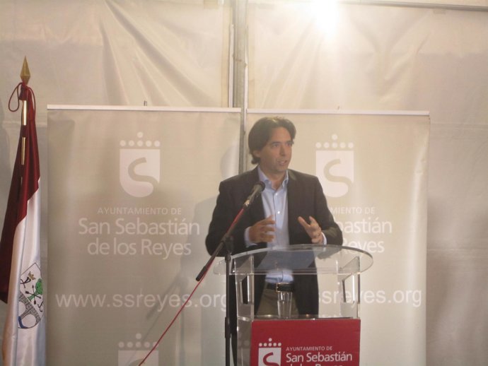 Percival Manglano En El V Encuentro Multisectorial Del Comercio Urbano 