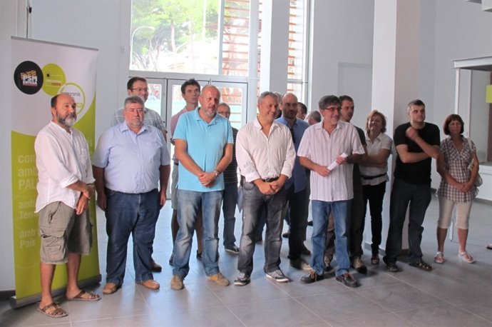 Miembros Del PSM-IV-Exm En La Erstación De Tren De Artà.