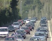 El permiso de conducir por puntos roza el notable tras cinco años de vigencia, según los conductores españoles