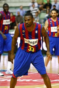 Baloncesto/Supercopa.- Pete Mickeal conquista su quinta Supercopa consecutiva