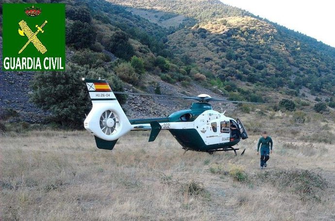 Helicóptero De La UHEL-41 De La Guardia Civil De Huesca