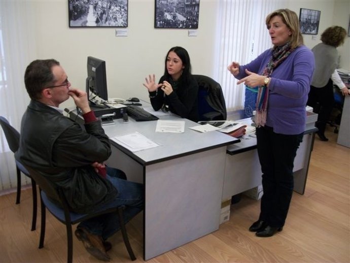 Intéprete De Lengua De Signos 