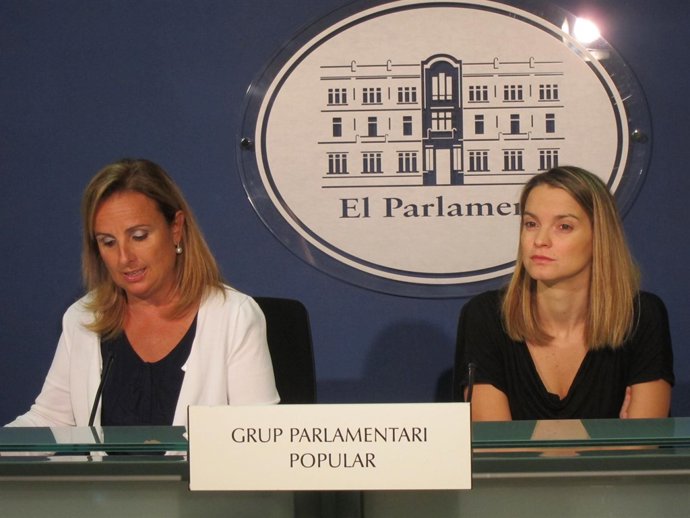 Mabel Cabrer Y Margarita Prohens.