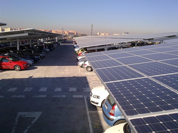 Instalación Solar De Enertis En Aparcamiento