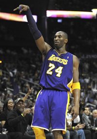 Baloncesto/NBA.- La Virtus y Kobe Bryant confirman que siguen trabajando "intensamente" para que juegue en la Lega 