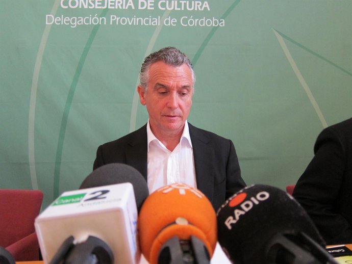 Paulino Plata En La Rueda De Prensa