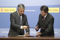 José Blanco firma cuatro convenios para la  recuperación del patrimonio histórico en la Región de Murcia