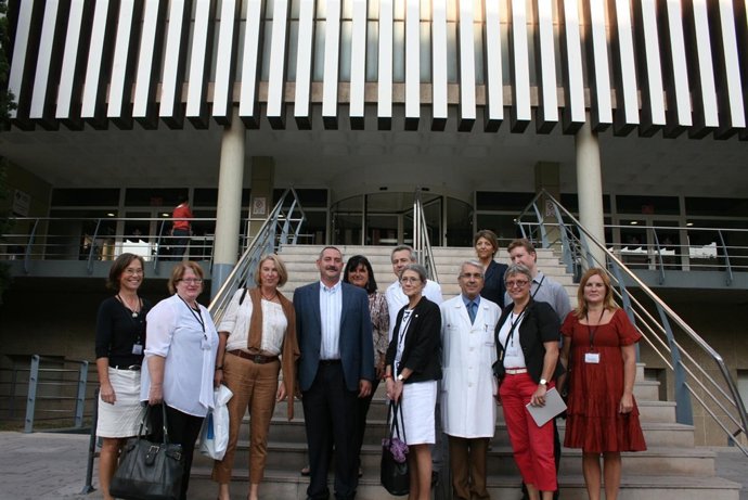 El Equipo Del Centro Karolinska En Su Visita A La Fe