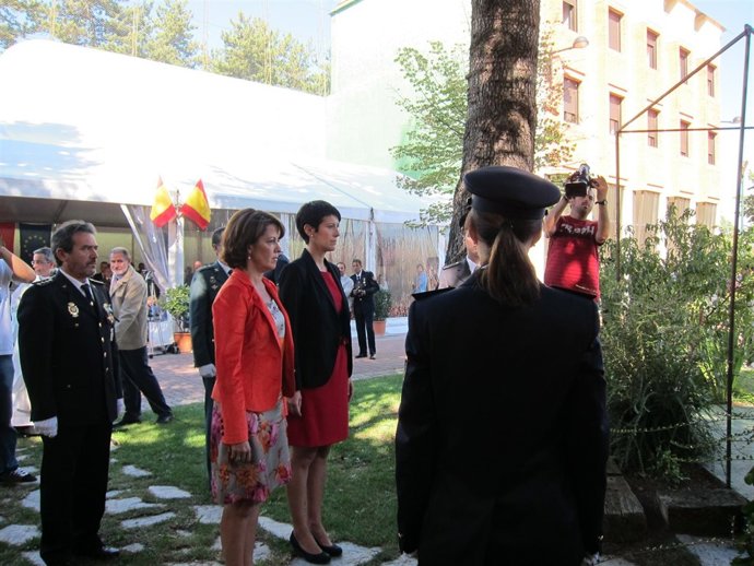 Homenaje A Policías Nacionales Fallecidos En Acto De Servicio.