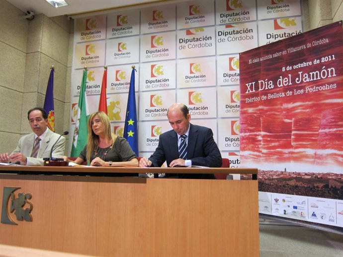 Arenas, Alarcón Y Hermán En La Rueda De Prensa