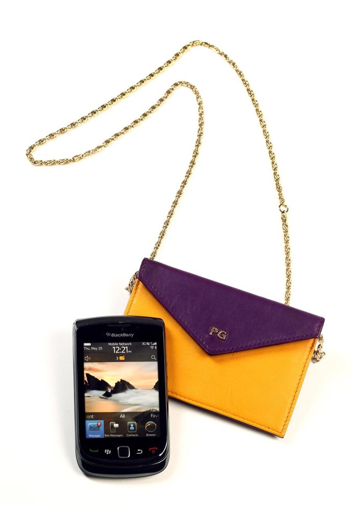 Funda Para Blackberry Diseñada Por Purificación García 