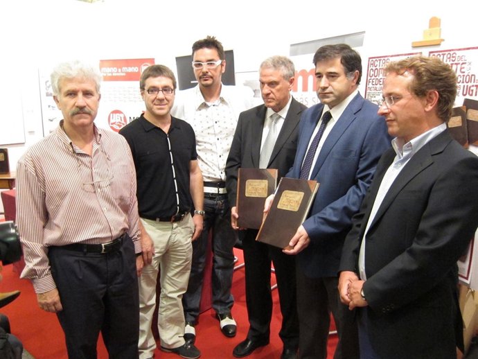 Jesús Málaga Y Félix González En La Presentación De Los Tomos