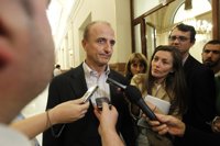 Sebastián destaca el buen cumplimiento de España, donde el 33% de la energía generada procede de renovables