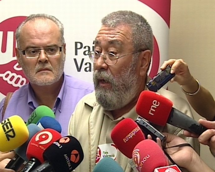 Méndez Atiende A Los Medios En Valencia