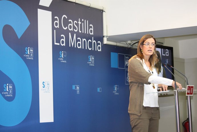 Esther Padilla En Rueda De Prensa