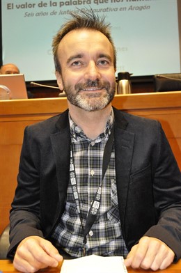 El Técnico Carlos Piñeiroa, En Su Comparecencia En Las Cortes De Aragón