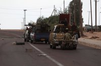 Amnistía Internacional pide la creación de "corredores humanitarios" para llegar a Sirte