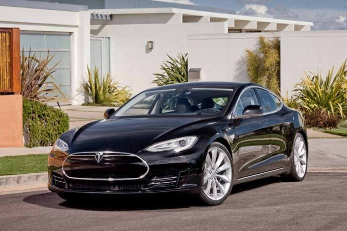 Tesla S