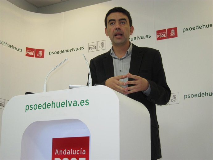 El Portavoz Del PSOE En El Parlamento De Andalucía, Mario Jiménez, En Una Rueda.