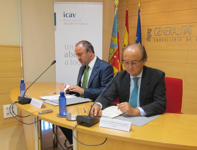 Cabré Y Durán, En Una Rueda De Prensa