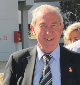 El Consejero De Economía Y Empleo Del Gobierno De Aragón, Francisco Bono