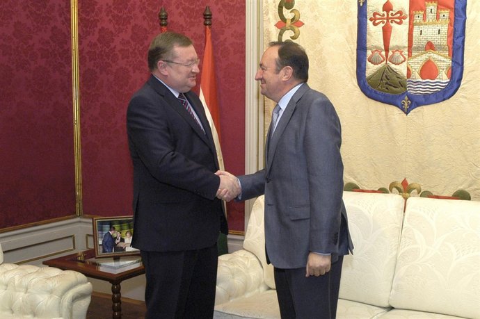 Recepción Sanz Con Embajador Ruso