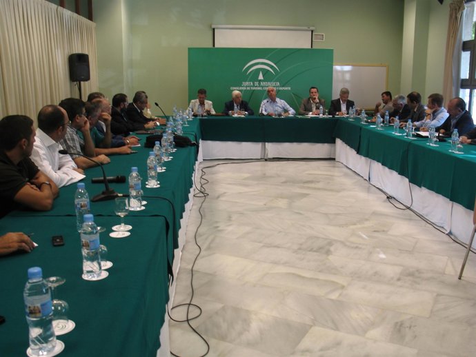 Momento En La Reunión De Federaciones