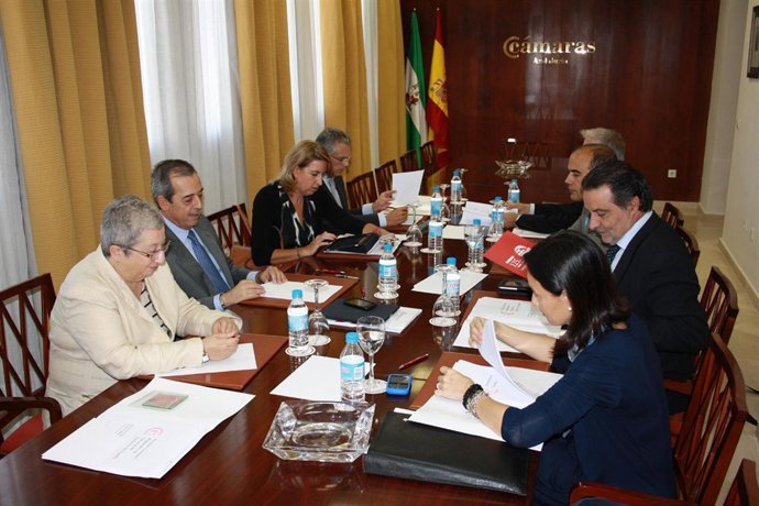 Momento De La Reunión De Los Consejos Regionales De Cámaras De Comercio