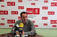 El PSOE, en "radical desacuerdo" con la subida de tasas, que ve como "un mero ejercicio contable" del PP