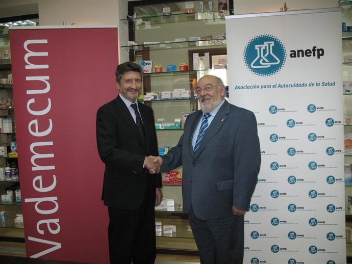 Javier Sanz Salmerón (Vademecum) Y Rafael García Gutiérrez (Anefp)