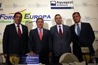 Zoido anuncia diez proyectos con una inversión de 800 millones, que crearán 25.900 empleos en cuatro años