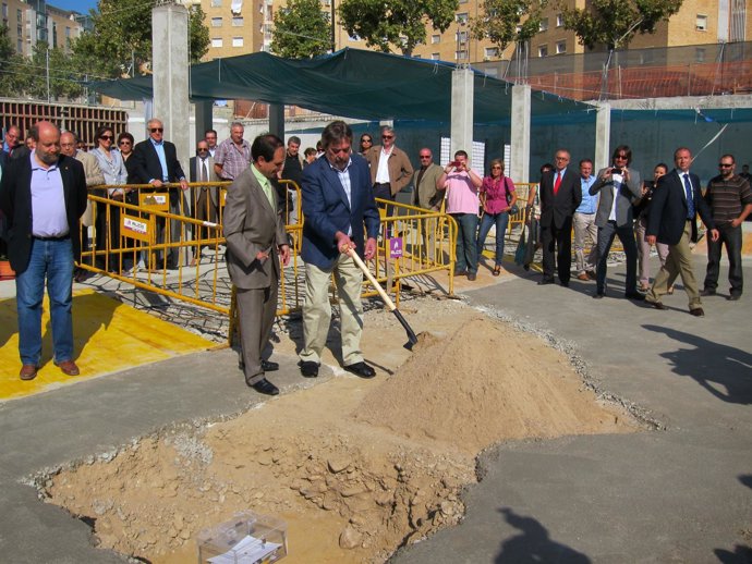 Belloch Coloca La Primera Piedra De Centro DFA En Vadorrey