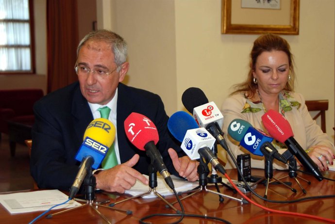 Ernesto Martínez Ataz