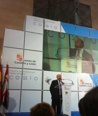 El trabajo emitido en Onda Cero 'Las voces de la memoria', Premio Cossio a la Mejor Labor Profesional 2011