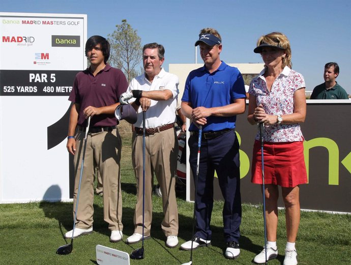 El Golfista Inglés Luke Donald Y Esperanza Aguirre