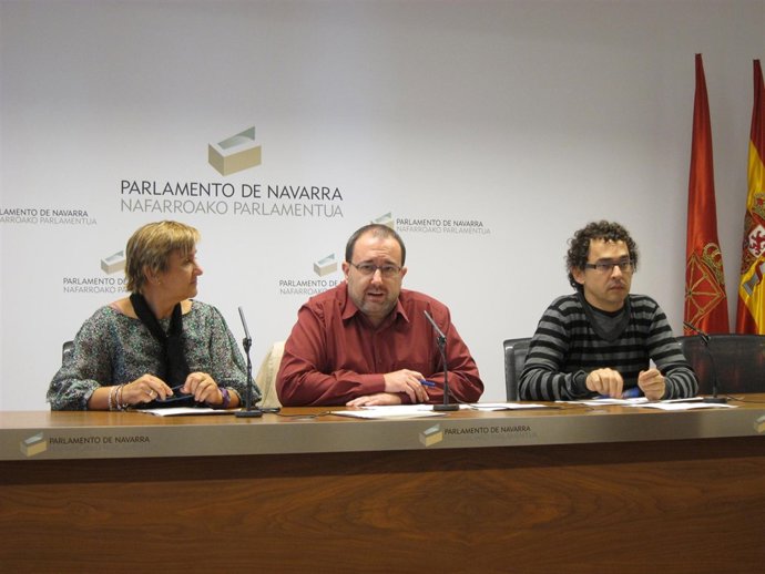 Los Parlamentarios De Izquierda-Ezkerra.