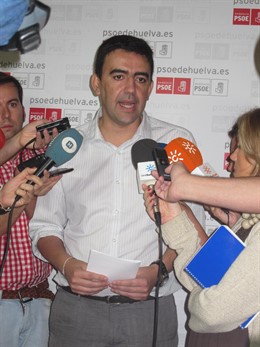 El Portavoz Del Grupo Socialista En El Parlamento Andaluz, Mario Jiménez.