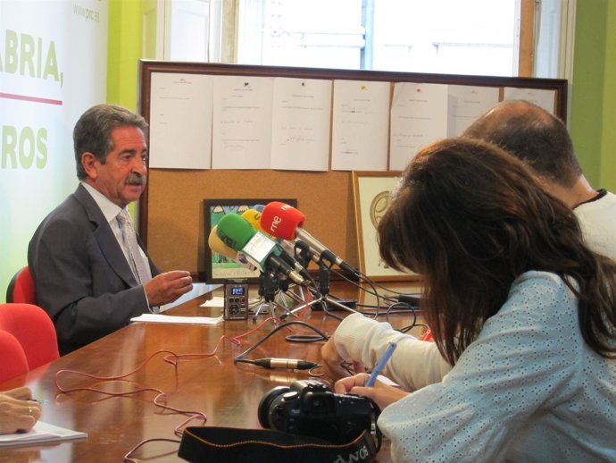 Revilla En La Rueda De Prensa