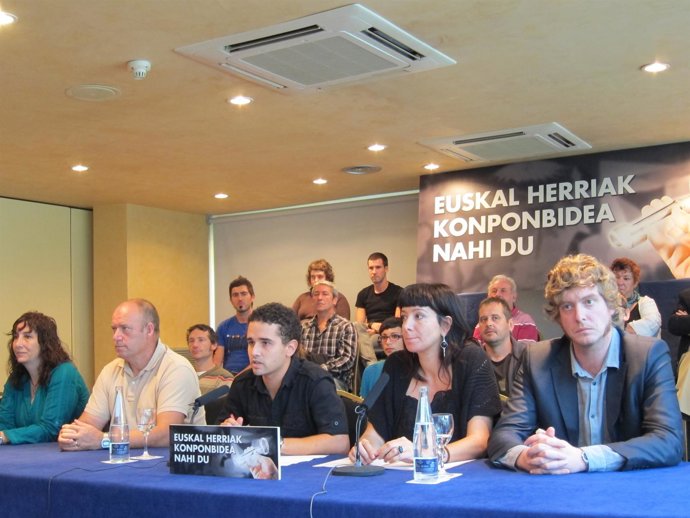 Rueda De Prensa De Los Firmantes Del Acuerdo De Gernika.