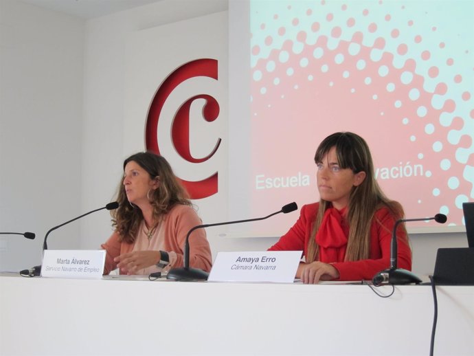 Marta Álvarez, Del SNE, Y Amaya Erro, De La Cámara De Comercio.