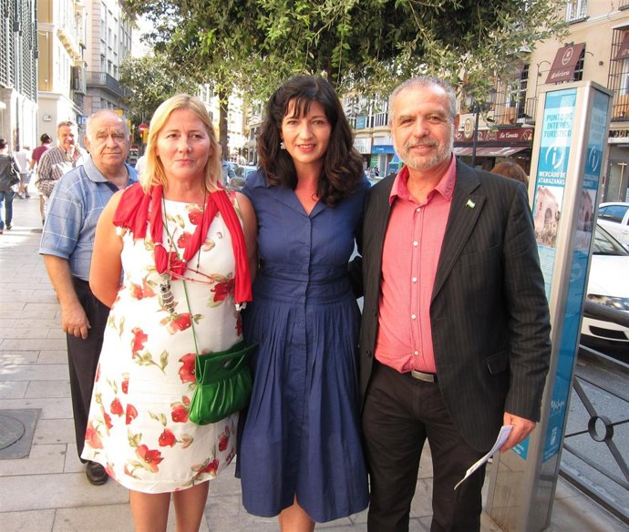 Los Cabezas De Lista Junto A La Secretaria General Del PA