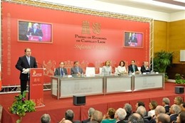 Herrera Durante La Entrega Del Premio De Economía