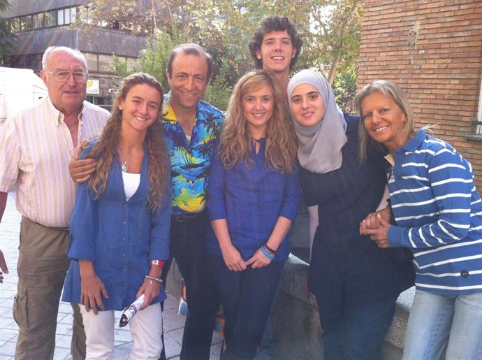 Voluntarios De 'Escuela De Rescate A La Madrileña' A Las Puertas De DATOR