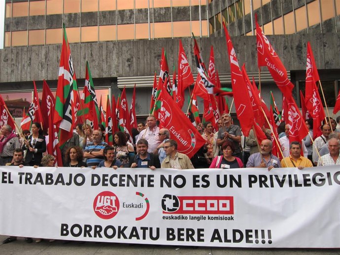 Concentración De La Jornada Mundial Por El Trabajo Decente